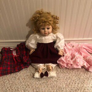 2000 Heritage Mint LTD Baby/Toddler Doll